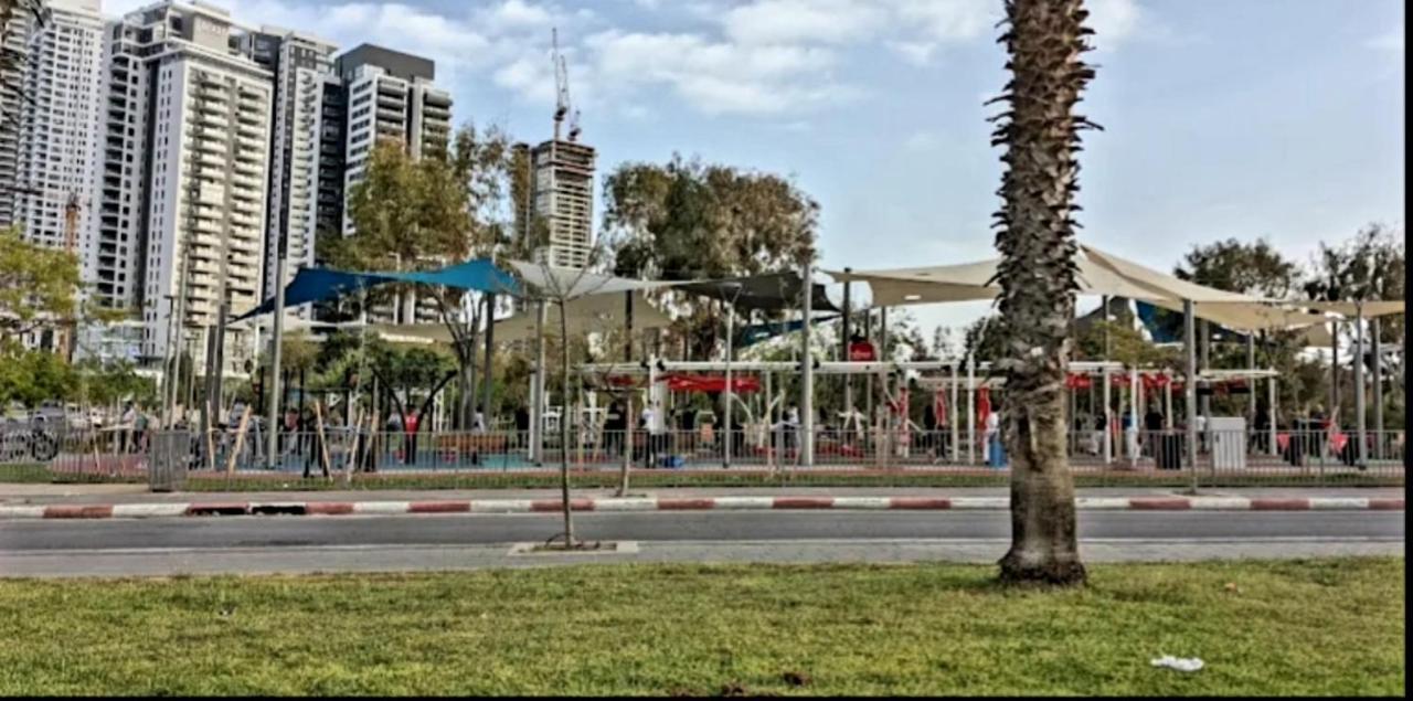 Apart Hotel Tlv/Bat Yam Beach Front 1207 Esterno foto